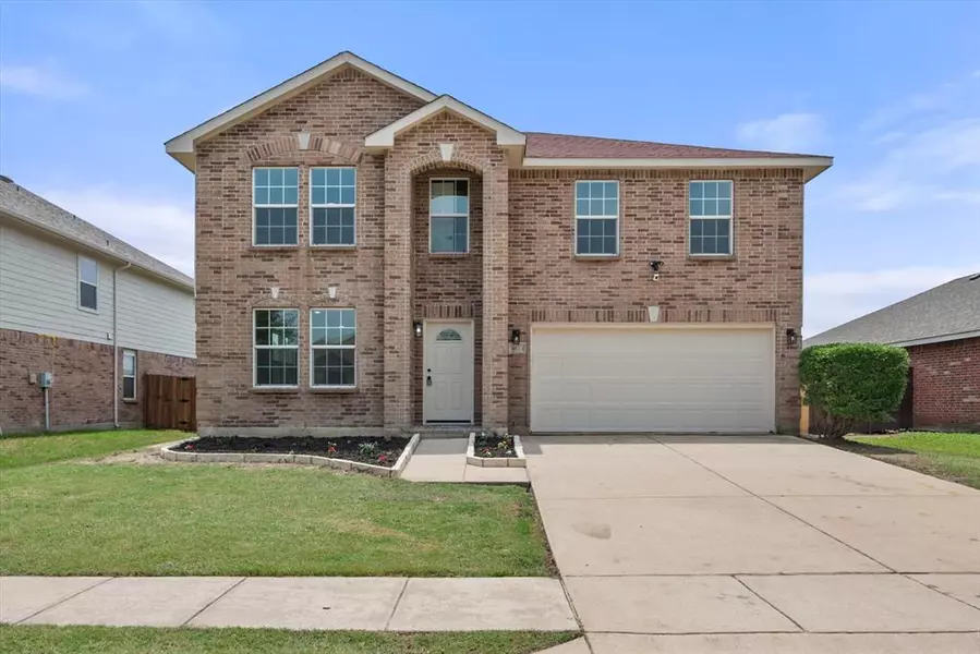 4624 Pangolin Drive, Fort Worth, TX 76244