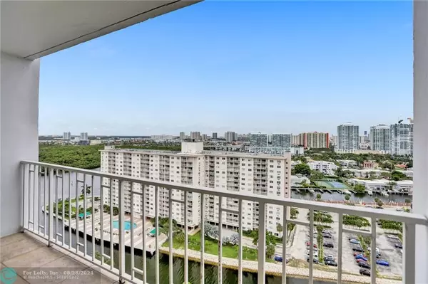 500 Bayview Dr  #2023, Sunny Isles Beach, FL 33160