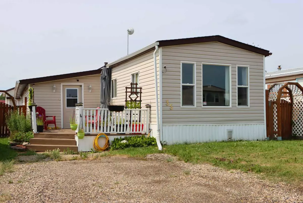 Fairview, AB T0H 1L0,35 103 AVE