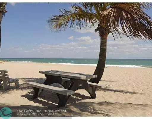 Pompano Beach, FL 33062,1391 S Ocean Blvd  #608