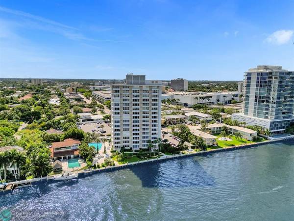 Fort Lauderdale, FL 33304,888 Intracoastal Dr  #10F