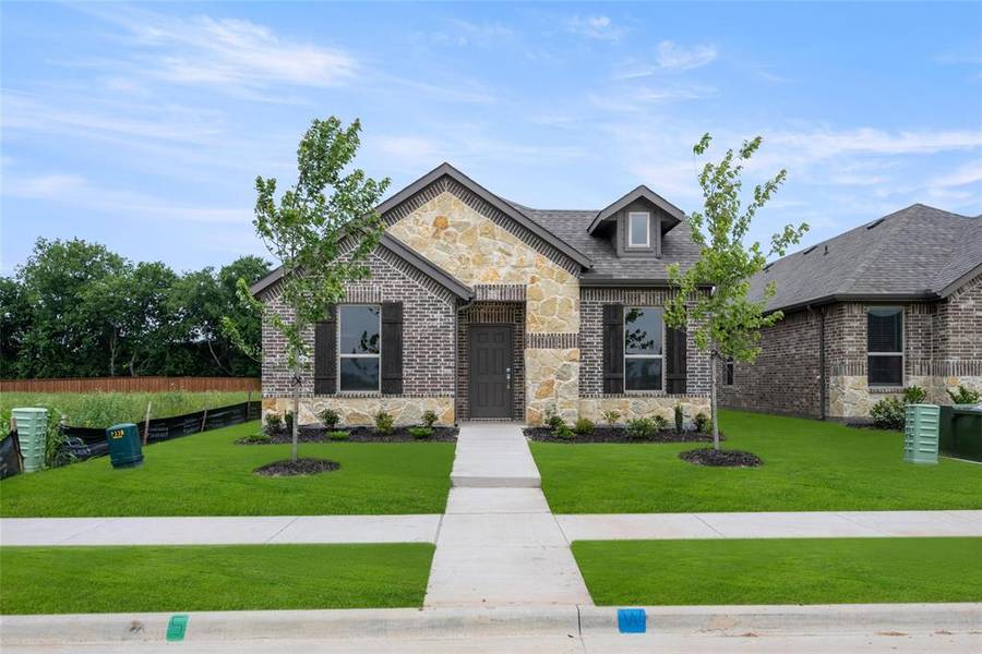 217 Foreman Drive, Midlothian, TX 76065