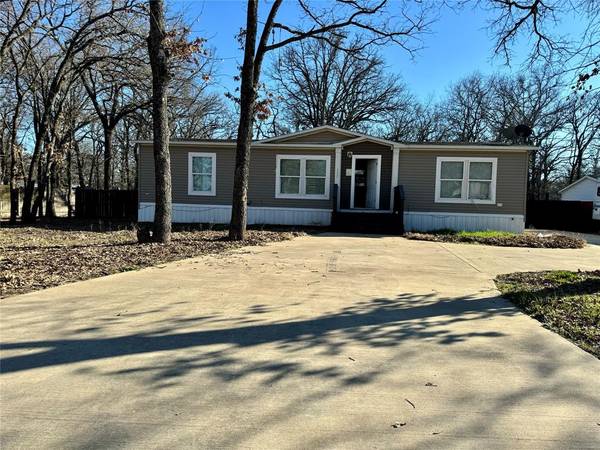 153 Tres Lagos Boulevard, Gun Barrel City, TX 75156