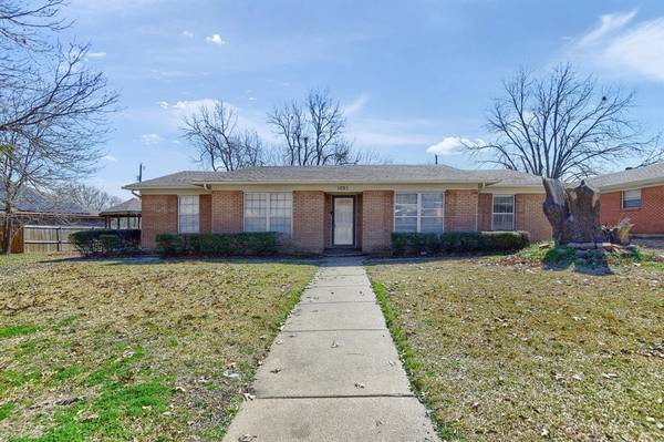 1035 S Idlewild Street, Sherman, TX 75090