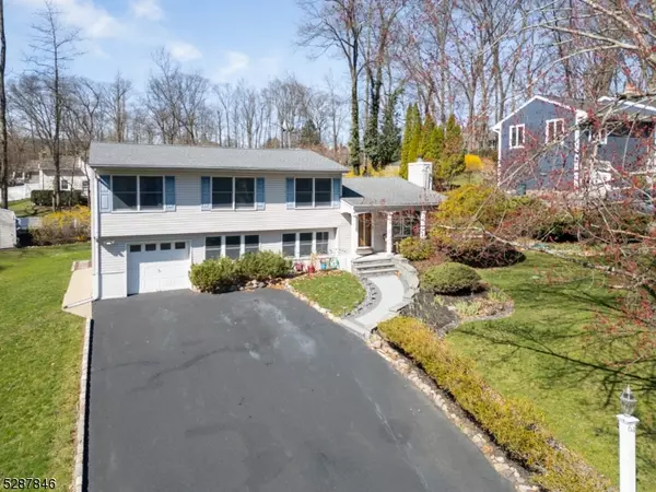 64 Moraine Rd, Parsippany-troy Hills Twp., NJ 07950