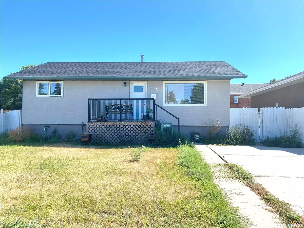 Swift Current, SK S9H 0P5,325 2nd AVENUE NW