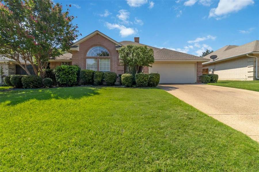 3909 Brookway Drive, Fort Worth, TX 76123