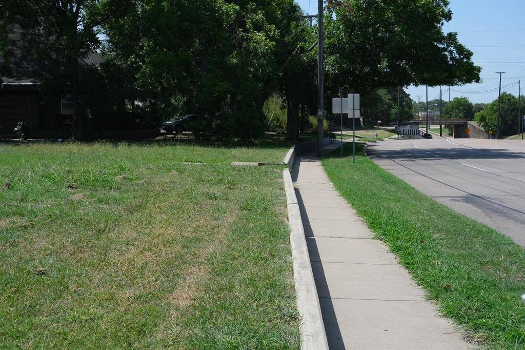 Irving, TX 75061,220 Virginia Street