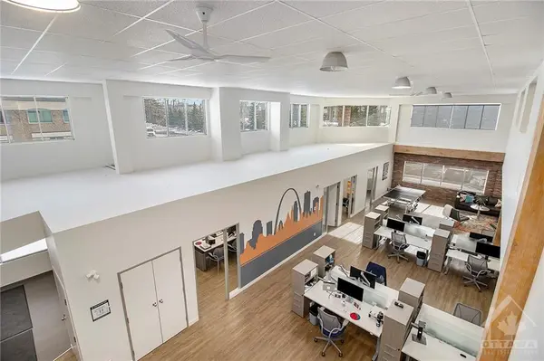 Ottawa, ON K1J 1A4,5300 CANOTEK RD #30-38