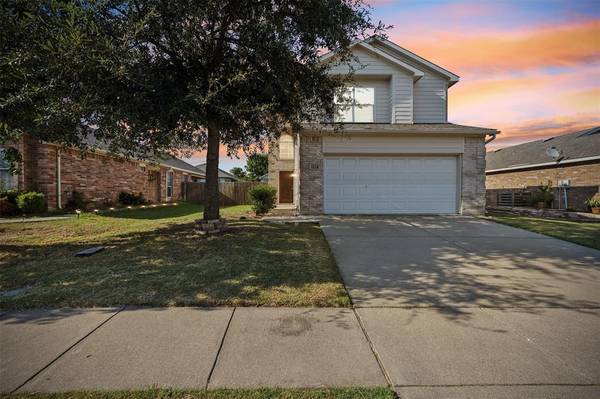 1124 Cottonwood Drive, Crowley, TX 76036