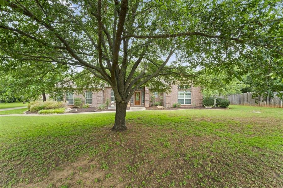 5920 Myra Drive, Mansfield, TX 76063