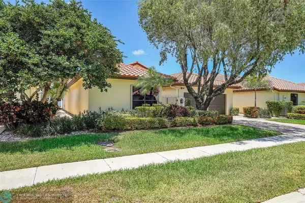 Boca Raton, FL 33433,22660 Esplanada Cir