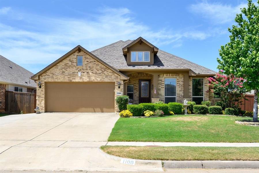 1100 Marigold Drive, Burleson, TX 76028