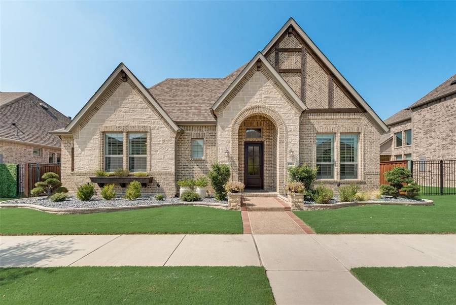 1806 Green Jasper Place, Arlington, TX 76005