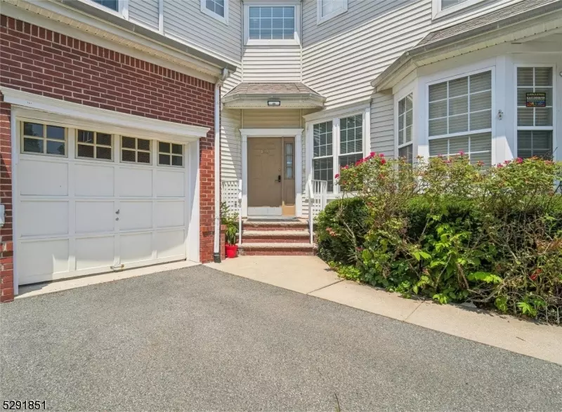 128 Gladstone Dr, Parsippany-troy Hills Twp., NJ 07054