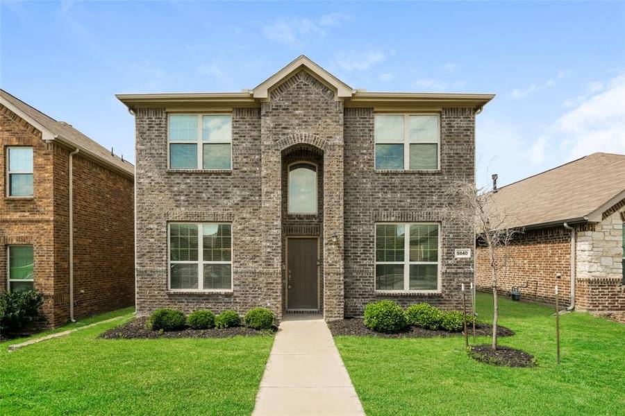 5840 Dew Plant Way, Fort Worth, TX 76123