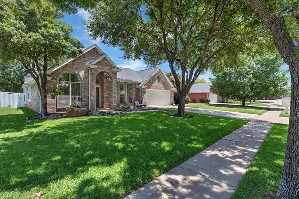 Grapevine, TX 76051,1831 Parkwood Drive