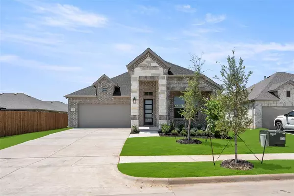 926 Crossvine Drive, Mansfield, TX 76063