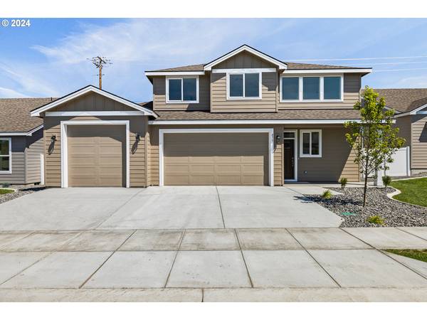 Hermiston, OR 97838,875 E AUTUMN AVE