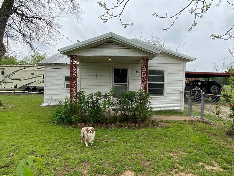 808 SE 8 1/2 Street, Mineral Wells, TX 76067