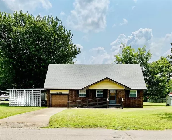 308 NW 2nd Street, Minco, OK 73059