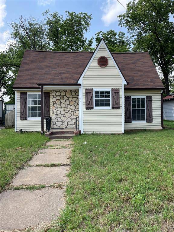 105 Scurlock Avenue, Cleburne, TX 76031