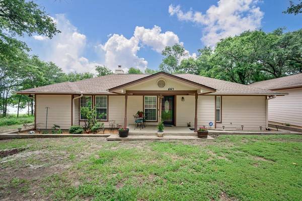 449 Meandering Way, Corsicana, TX 75109