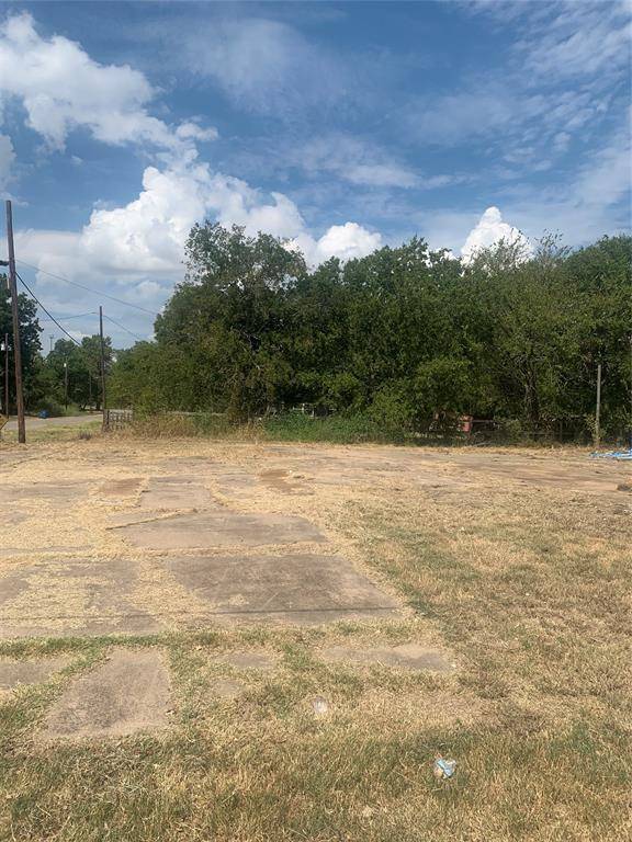 Ladonia, TX 75449,204 W Main Street