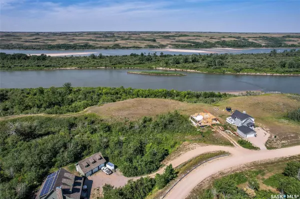 Sarilia Country Estates, SK S0K 2L0,41 Laurier CRESCENT