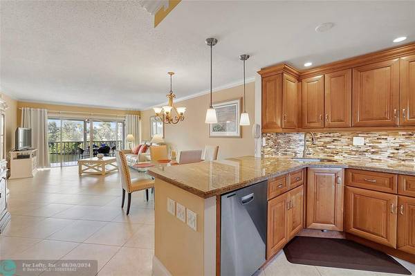 1319 E Hillsboro Blvd  #309, Deerfield Beach, FL 33441