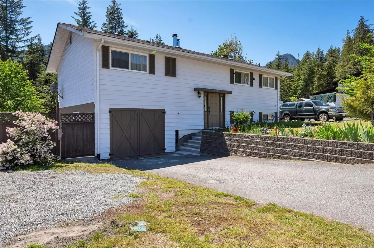 Gold River, BC V0P 1G0,440 Cedar Cres