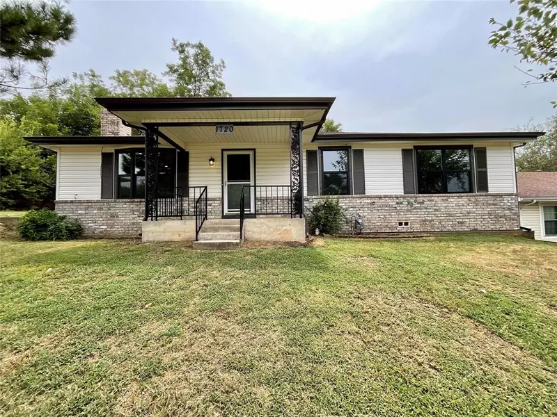 1720 W Washington Street, Denison, TX 75020