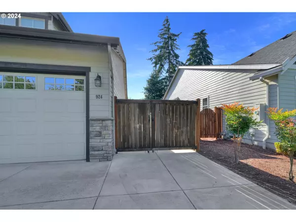 Eugene, OR 97404,924 LEONARDS WAY