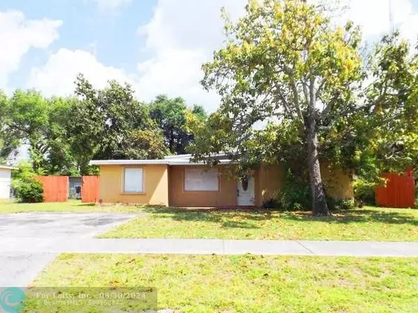 129 MIAMI GARDENS RD, Hollywood, FL 33023