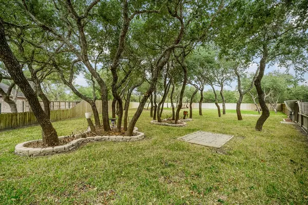 811 Buena Vista, Rockport, TX 78382