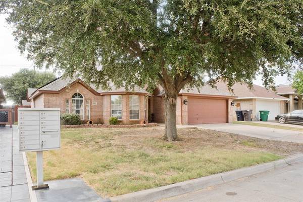 Fort Worth, TX 76137,7525 Juliet Lane