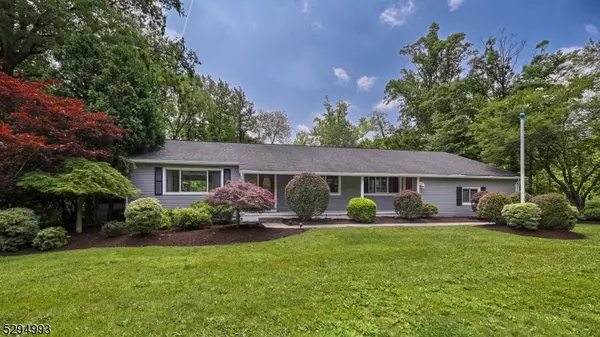 241 Kinnelon Rd, Kinnelon Boro, NJ 07405