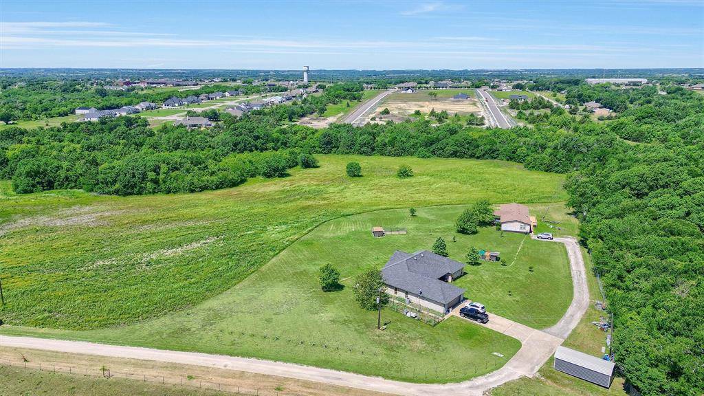 177 Five K Ranch Drive, Van Alstyne, TX 75495