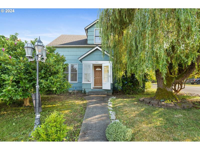 1303 1ST ST, Tillamook, OR 97141