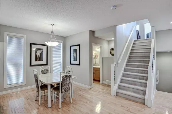 Calgary, AB T3K 6C1,11878 Coventry Hills WAY NE