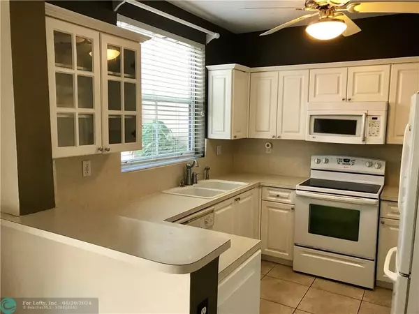 Sunrise, FL 33326,206 Riverwalk Cir  #206