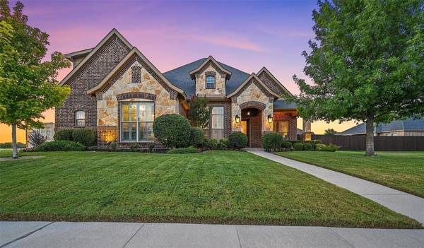 7017 Lone Star Way, Midlothian, TX 76065