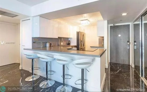 Aventura, FL 33180,20379 W Country Club Dr. W Country Clud DR #1839