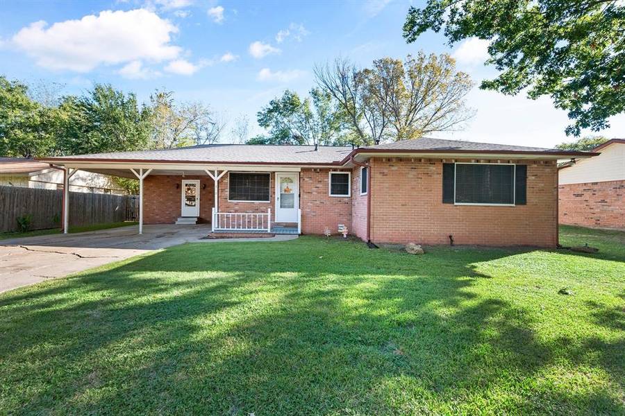 312 N Overlook Drive, Kerens, TX 75144