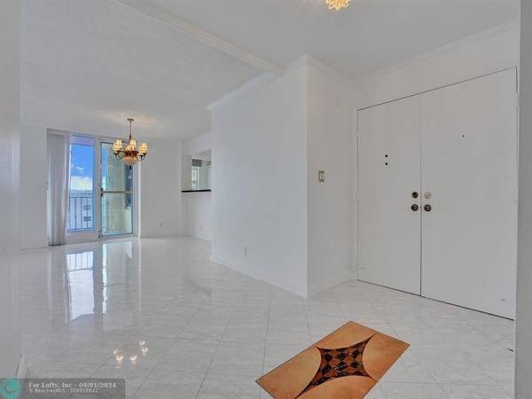 Fort Lauderdale, FL 33308,4280 Galt Ocean Dr  #17M