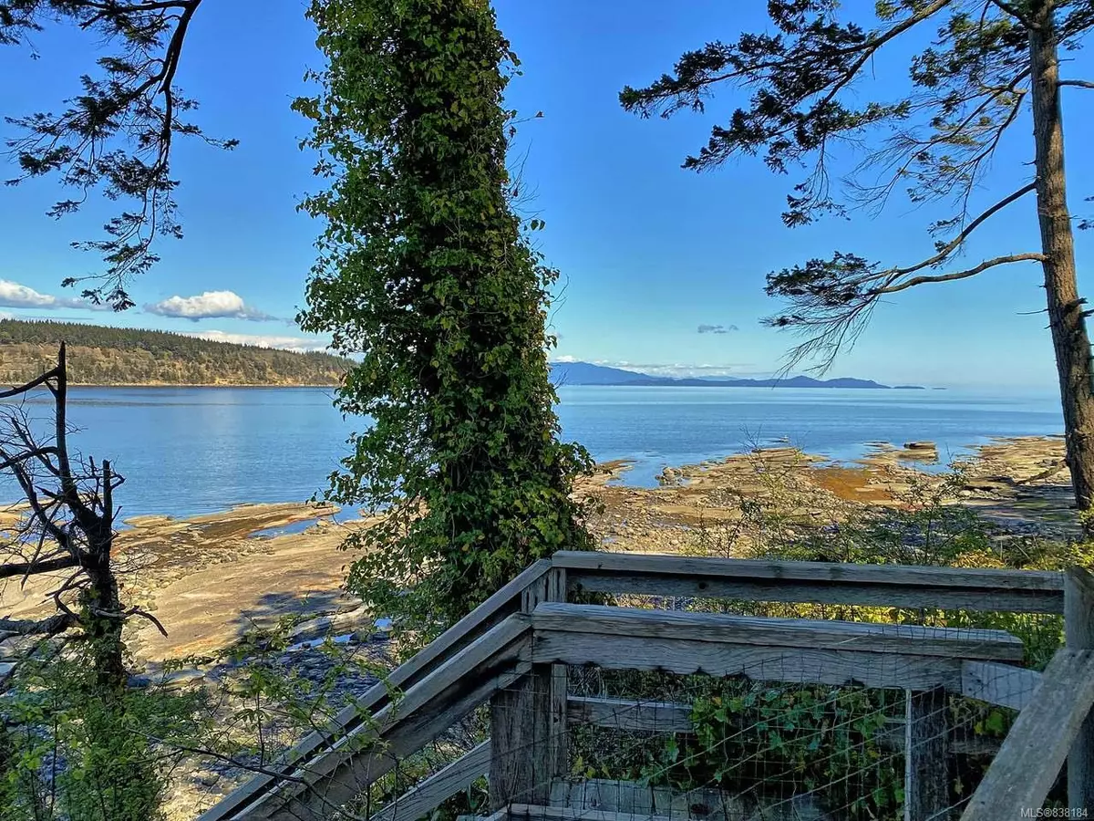 Hornby Island, BC V0R 1Z0,5825 Seawright Rd