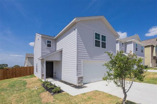 7340 Silver City Drive, Fort Worth, TX 76179