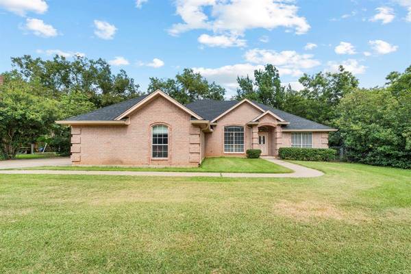 Granbury, TX 76049,8911 Magnolia Vale Drive