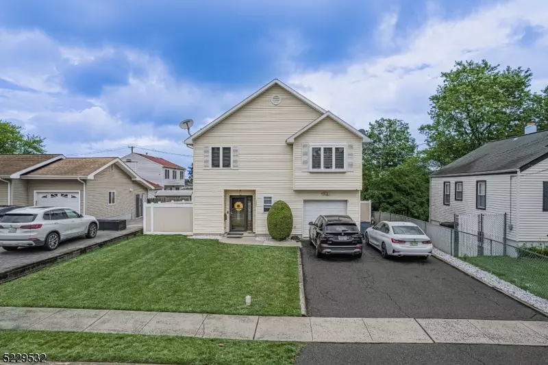 207 Delmore Ave, South Plainfield Boro, NJ 07080