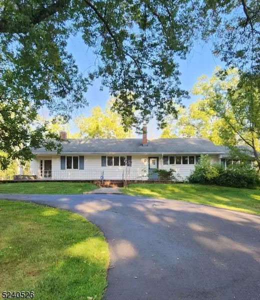 1 Mill End Rd, Readington Twp., NJ 08889